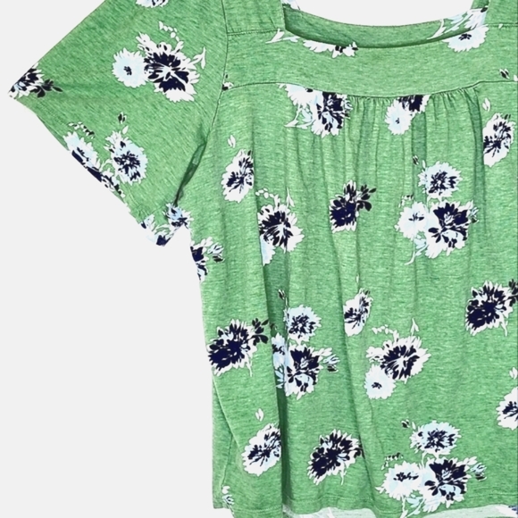 Lucky Brand Green floral short sleeved top - Picture 3 of 10